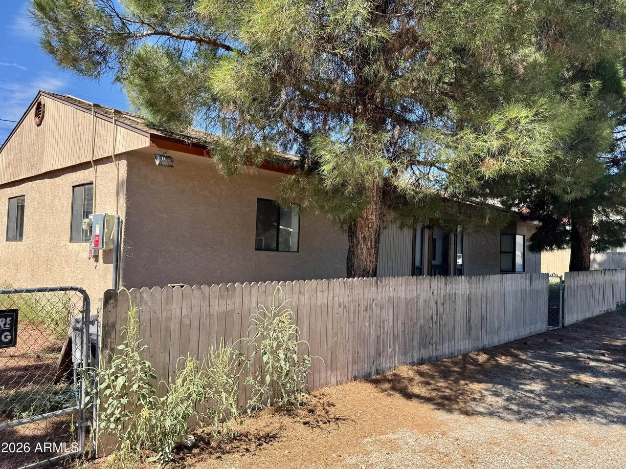 560 Siesta Street - Photo 1