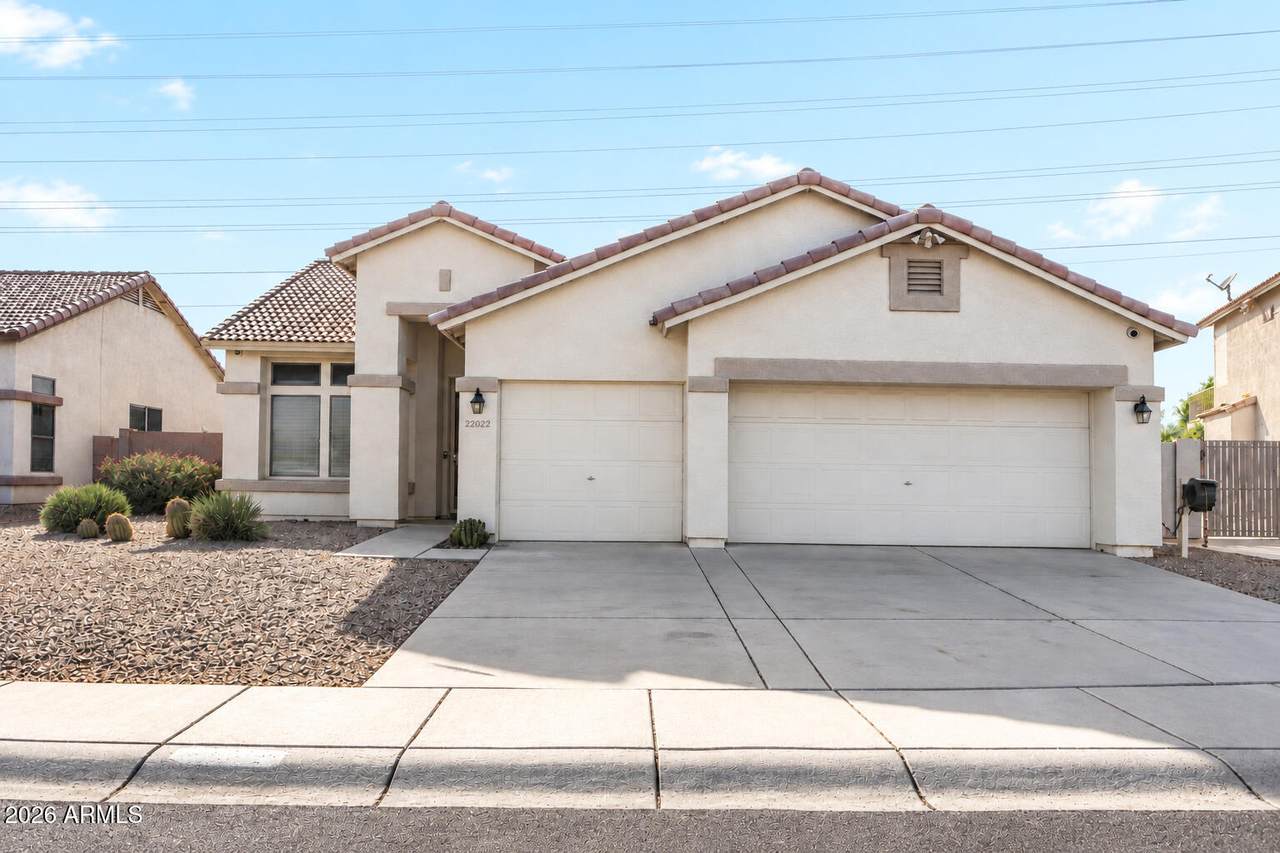 22022 34TH Lane - Photo 1