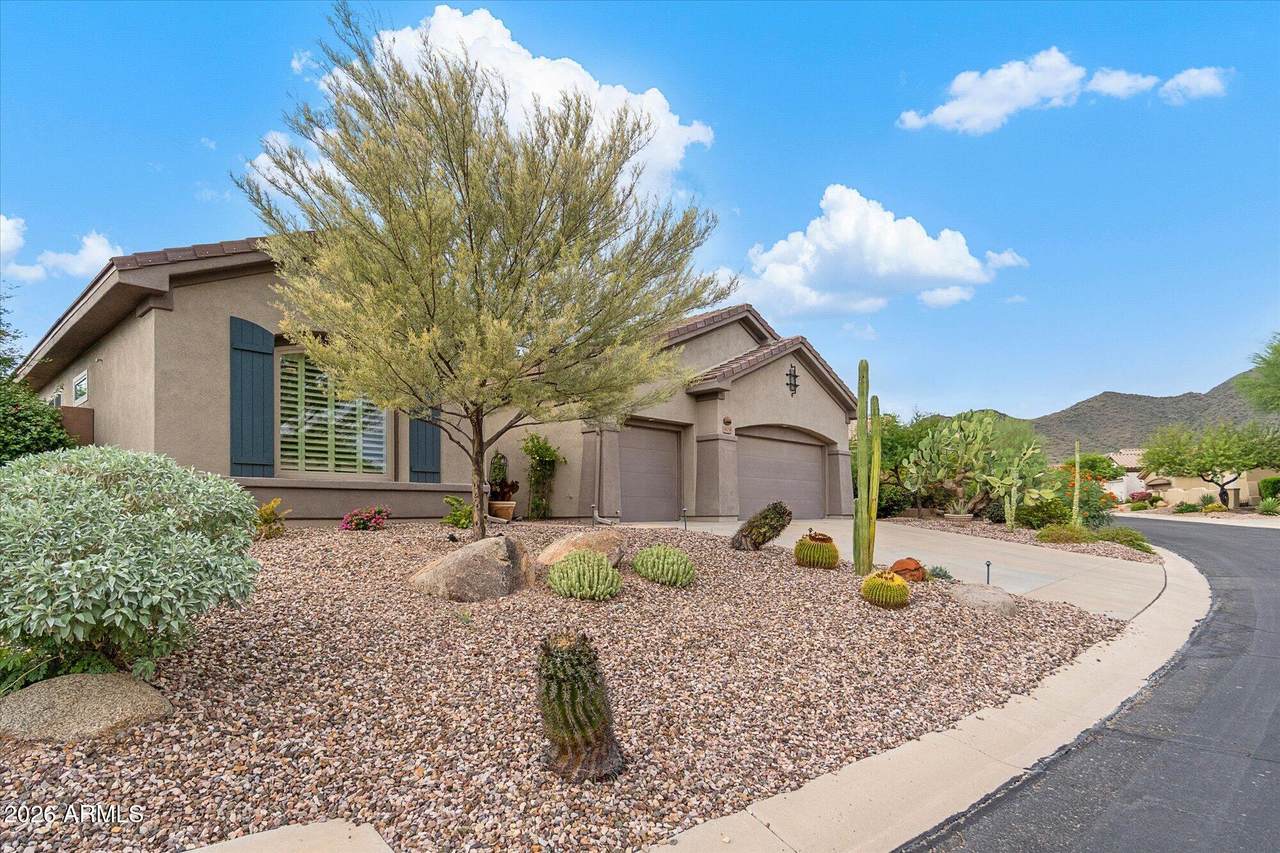 41738 Iron Horse Drive - Photo 1