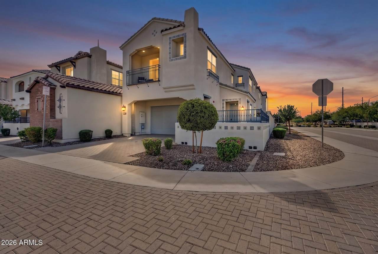 2427 Goldcrest Street - Photo 1