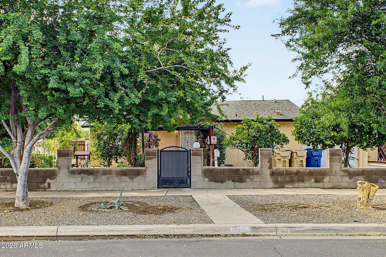 6702 60TH Avenue - Photo 1