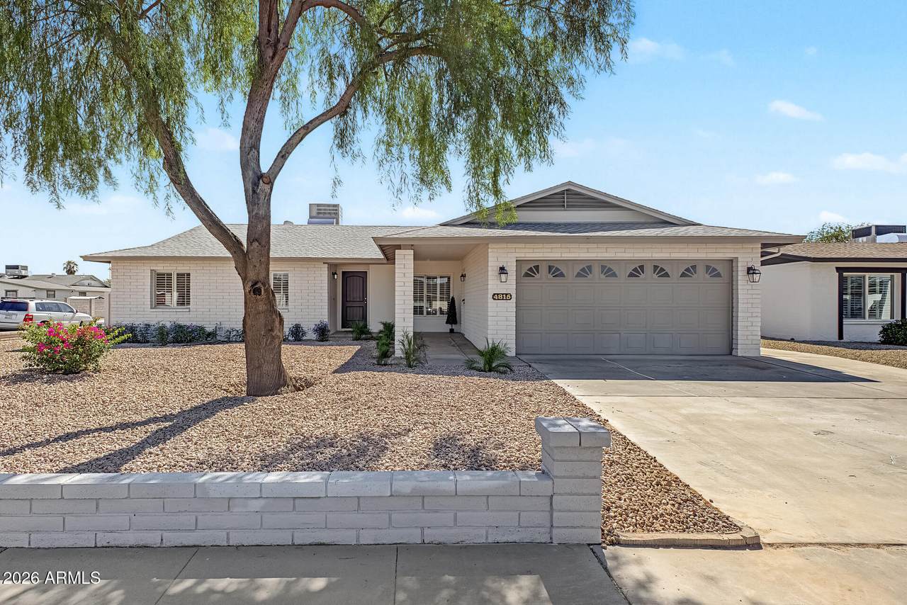 4815 Desert Cove Avenue - Photo 1