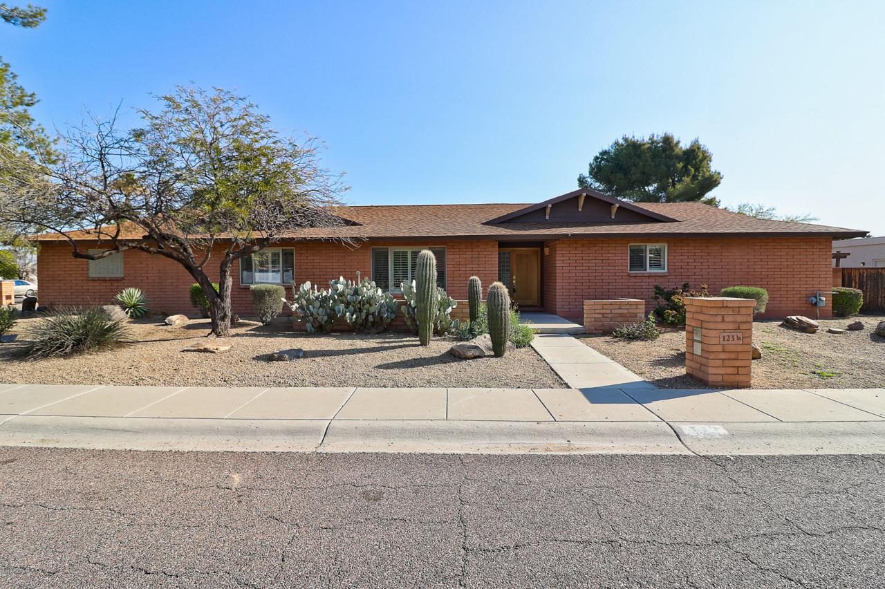 123 Braeburn Drive - Photo 1