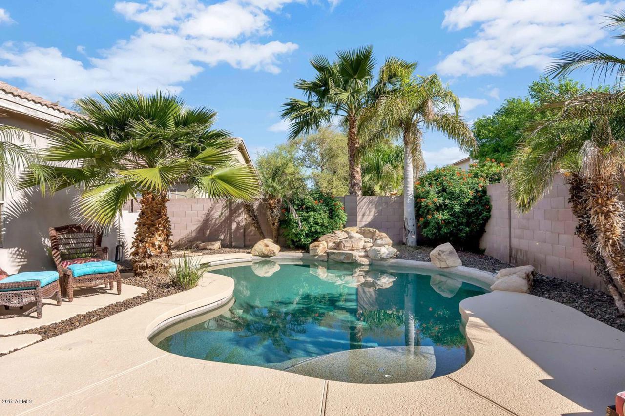 445 Bluejay Drive - Photo 1