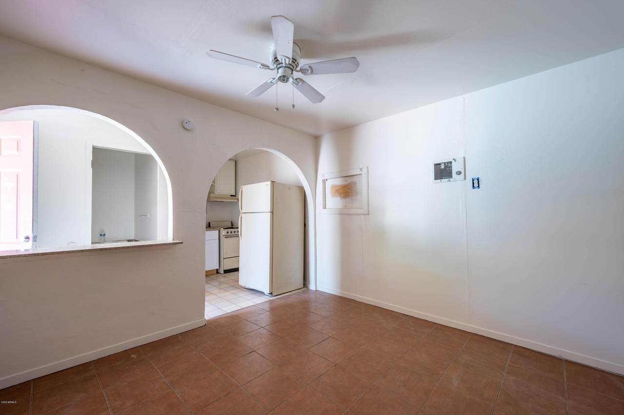 215 Hadley Street - Photo 1