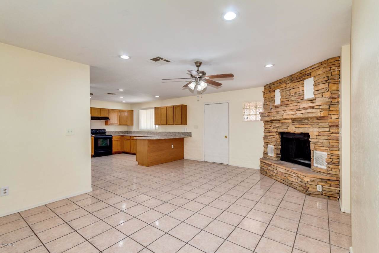 2544 53RD Avenue - Photo 1