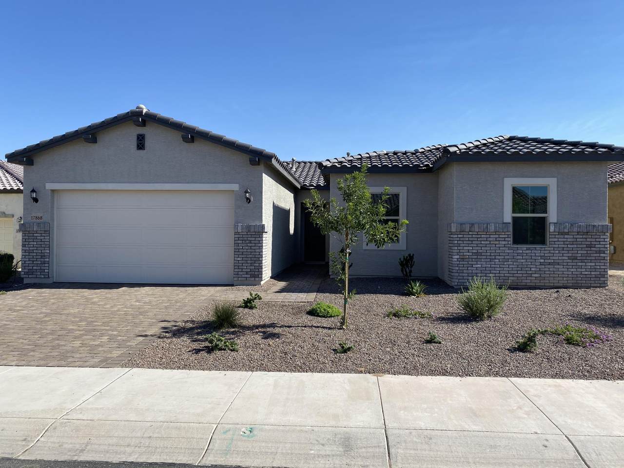 17868 Briarwood Drive - Photo 1