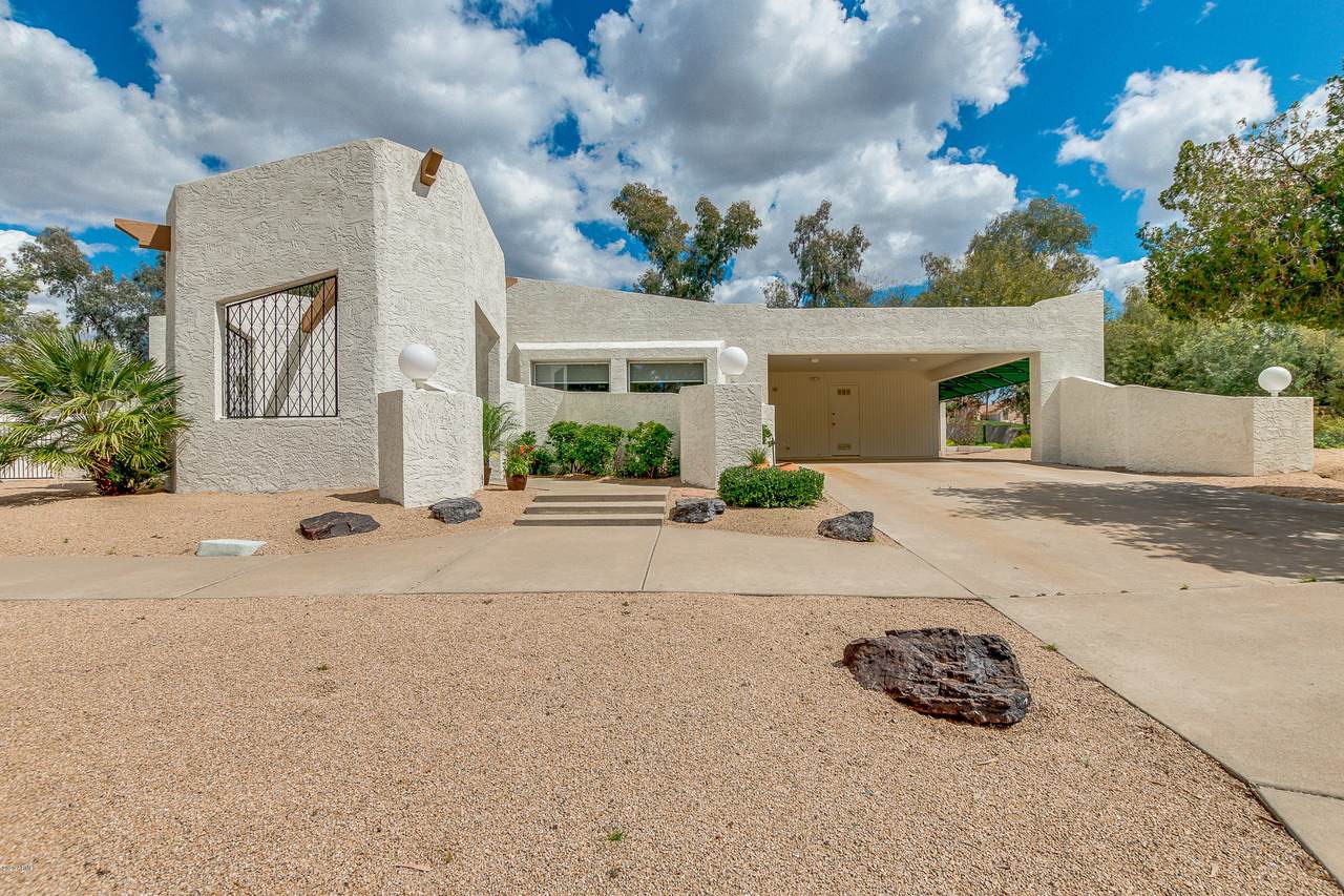 1133 Village Circle Drive - Photo 1