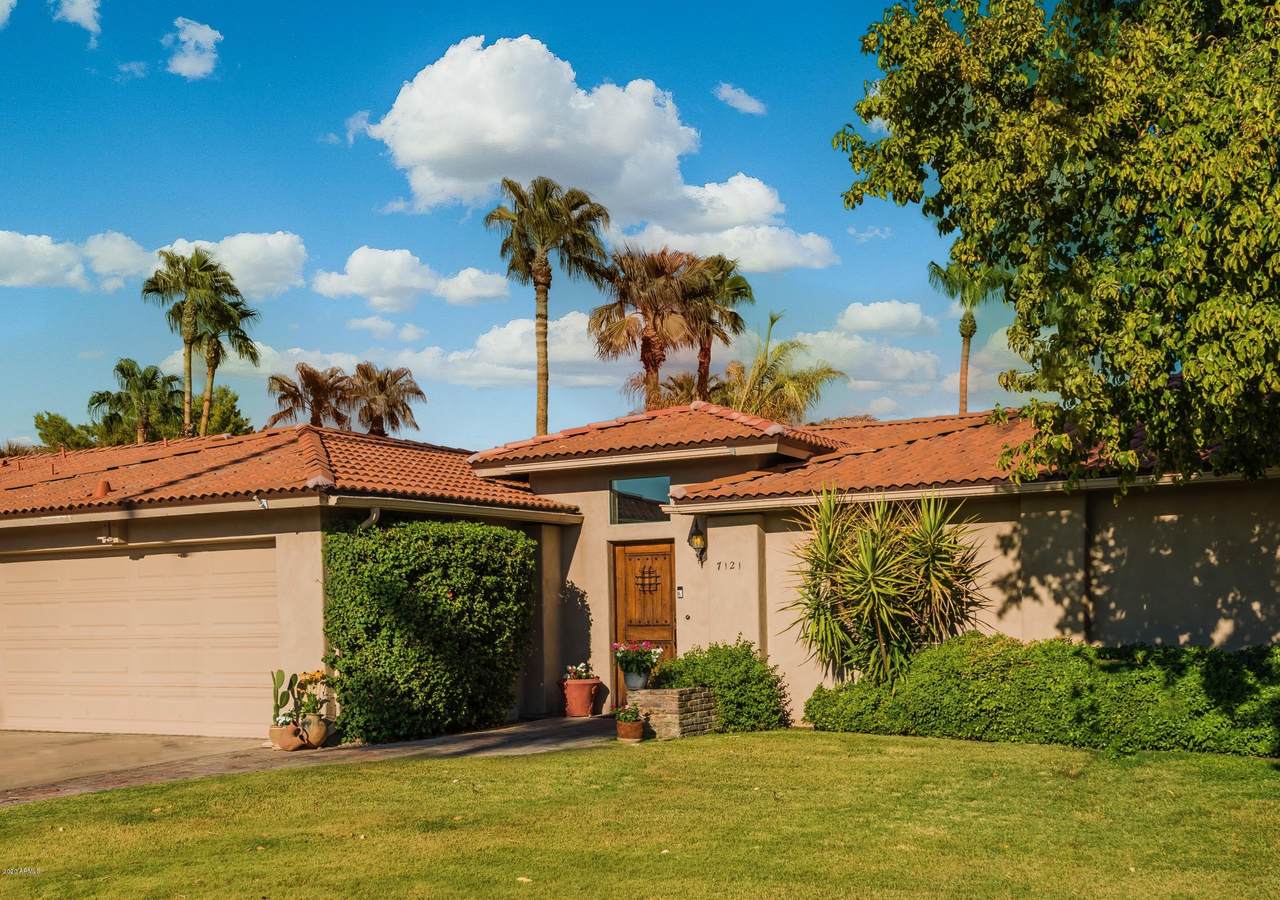 7121 79TH Street - Photo 1