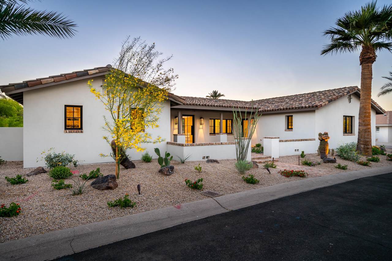 5525 Lincoln Drive - Photo 1