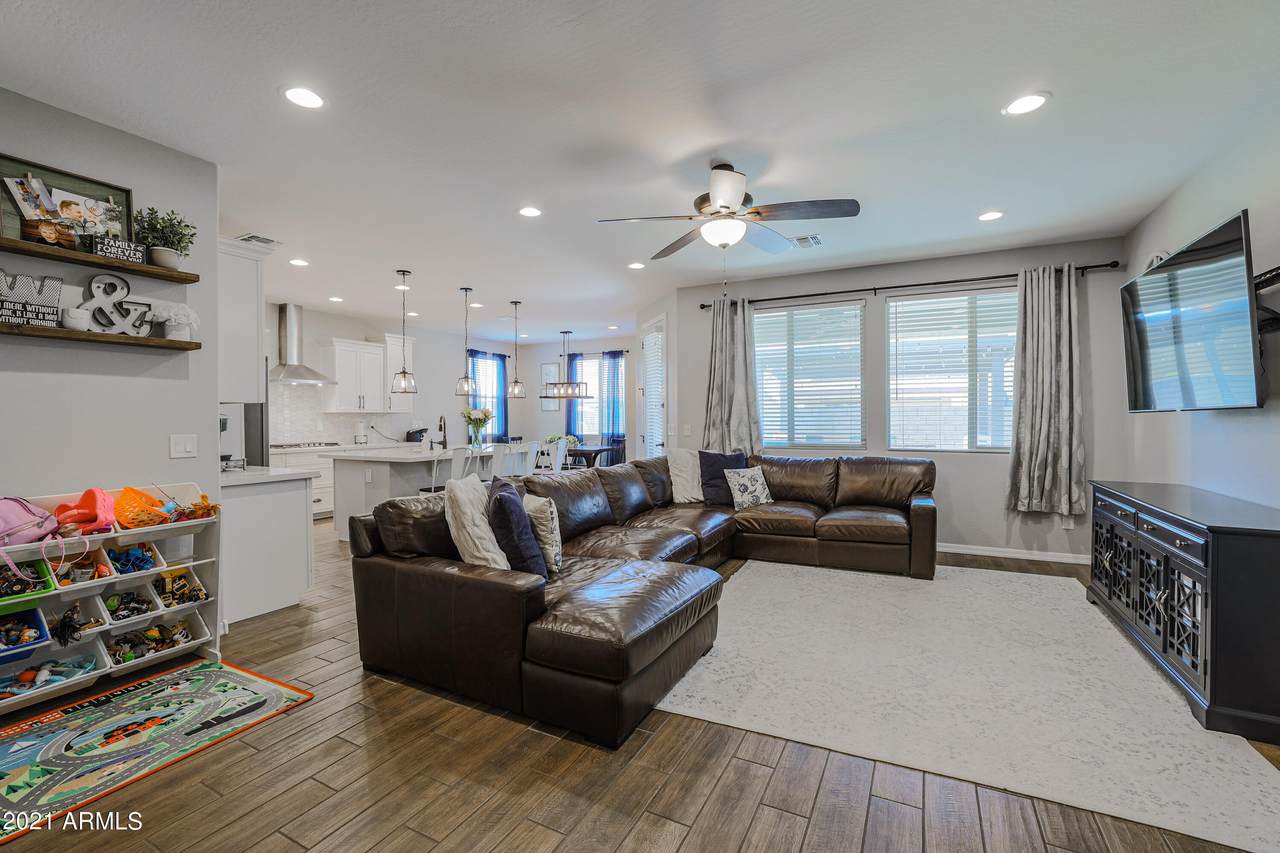 18735 San Juan Avenue - Photo 1