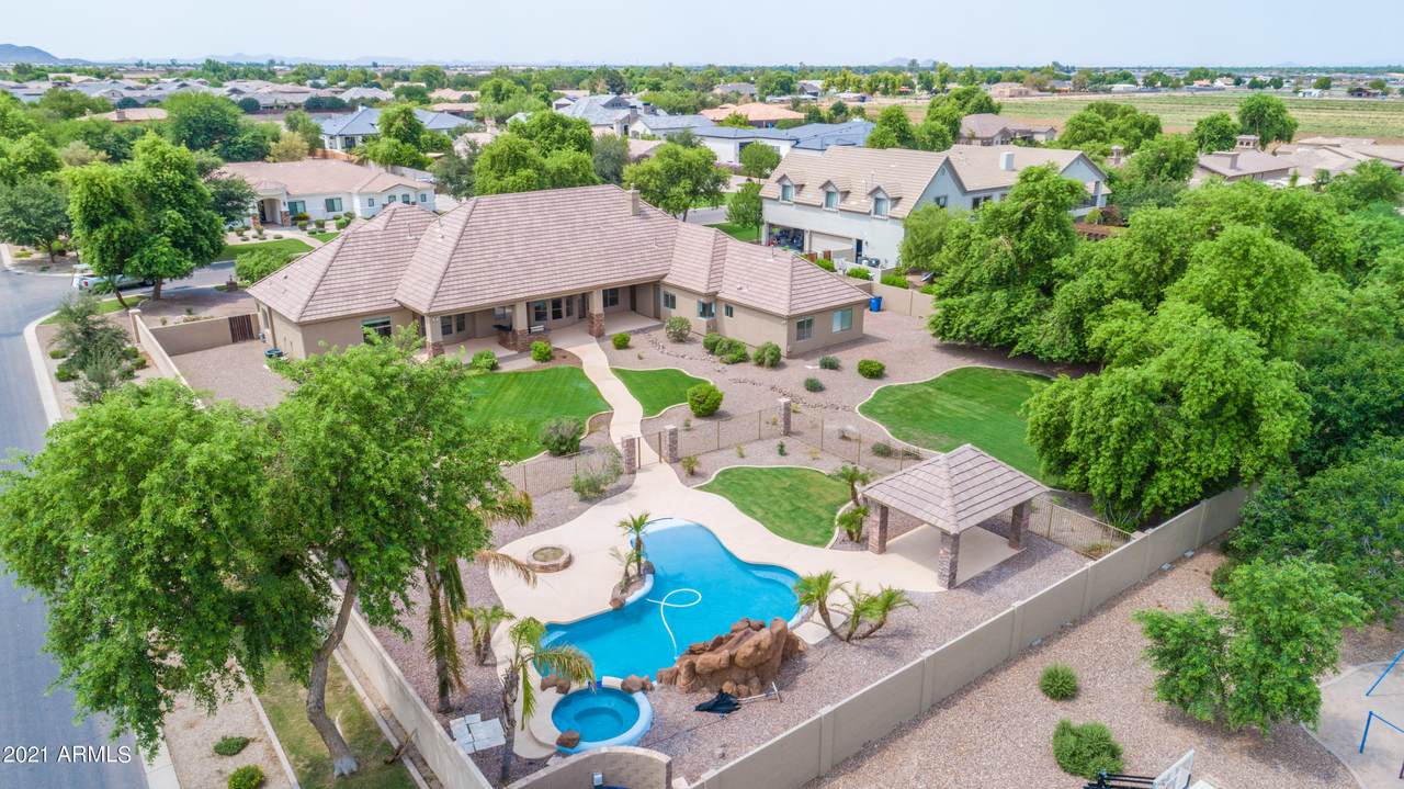 2082 Sanoque Boulevard - Photo 1