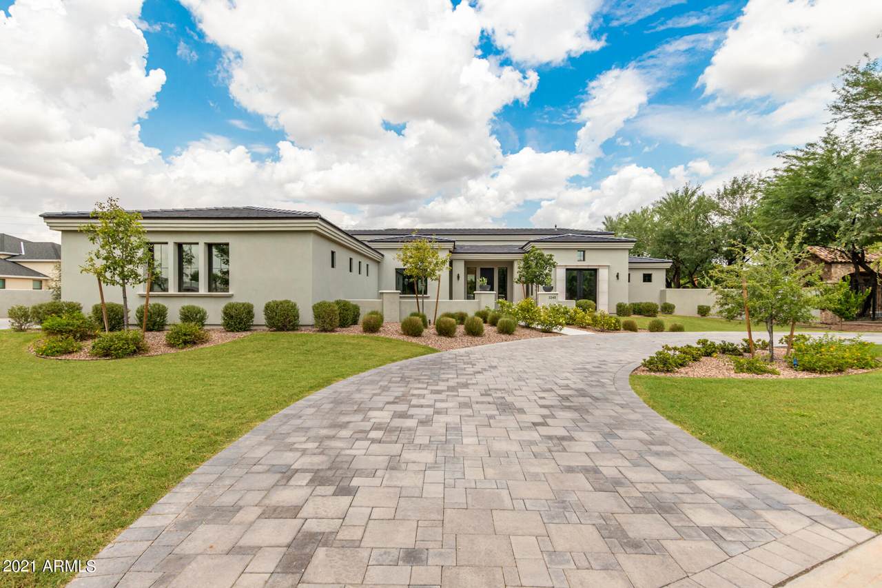 3240 Hope Circle - Photo 1