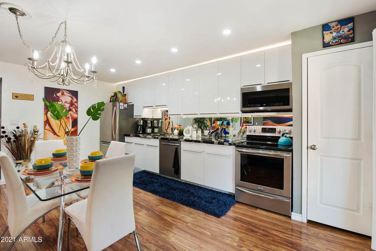 5525 Thomas Road - Photo 1