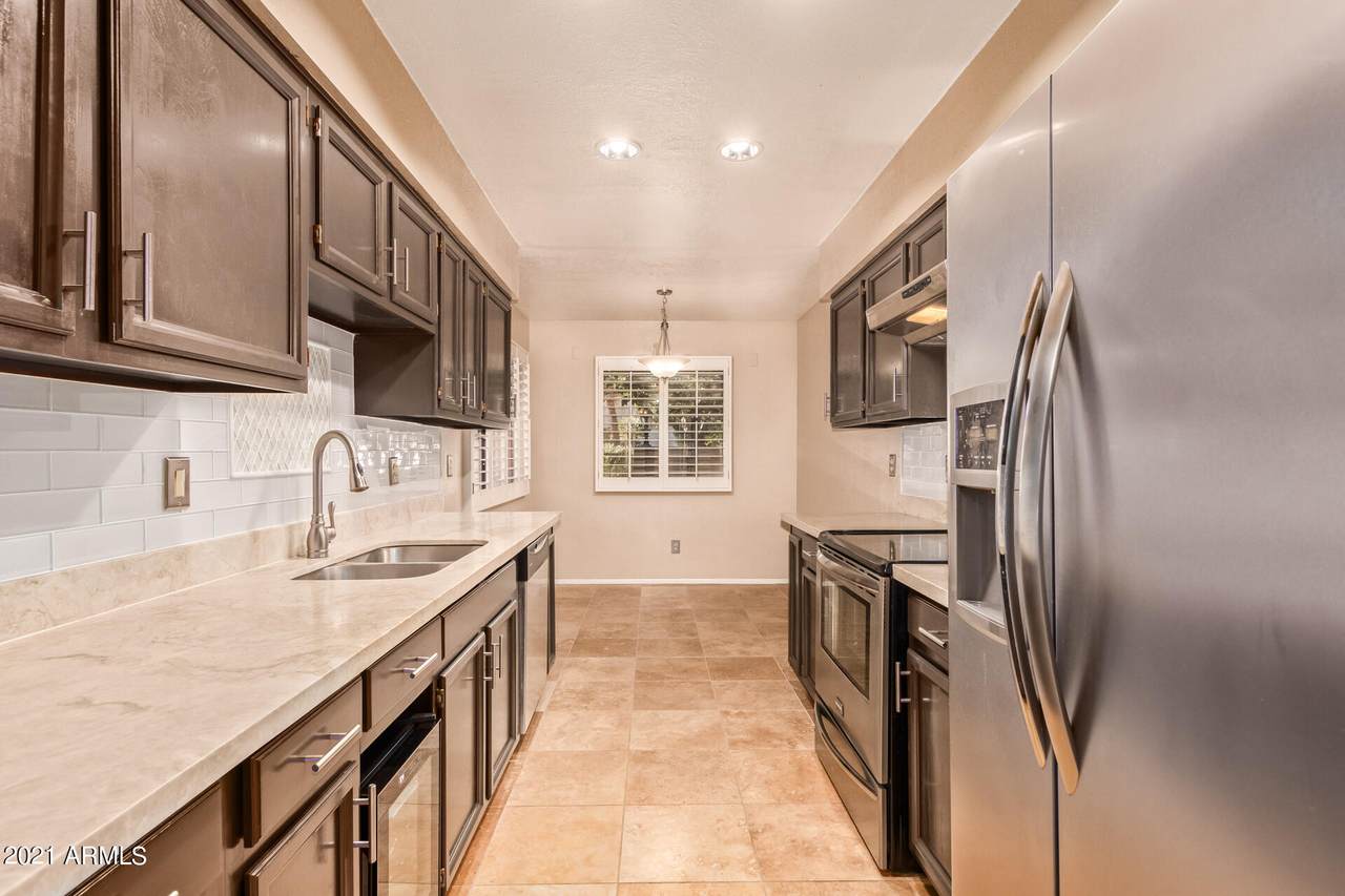 5621 78TH Way - Photo 1