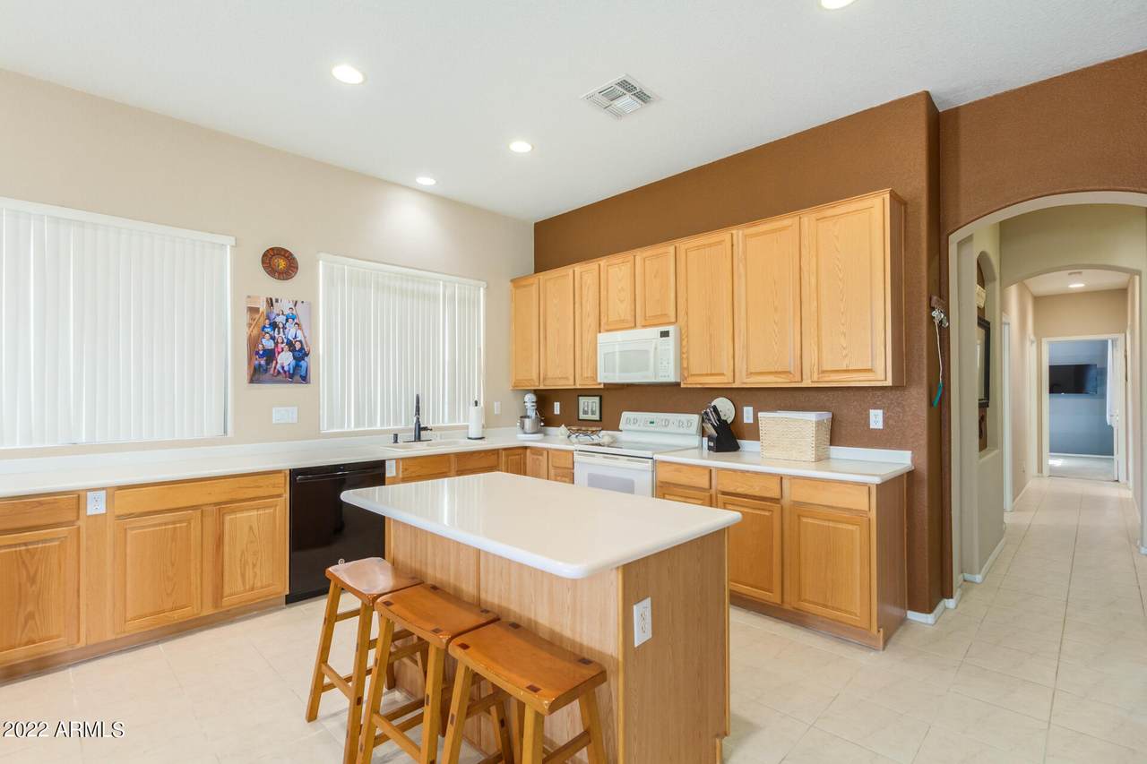10224 Posada Avenue - Photo 1