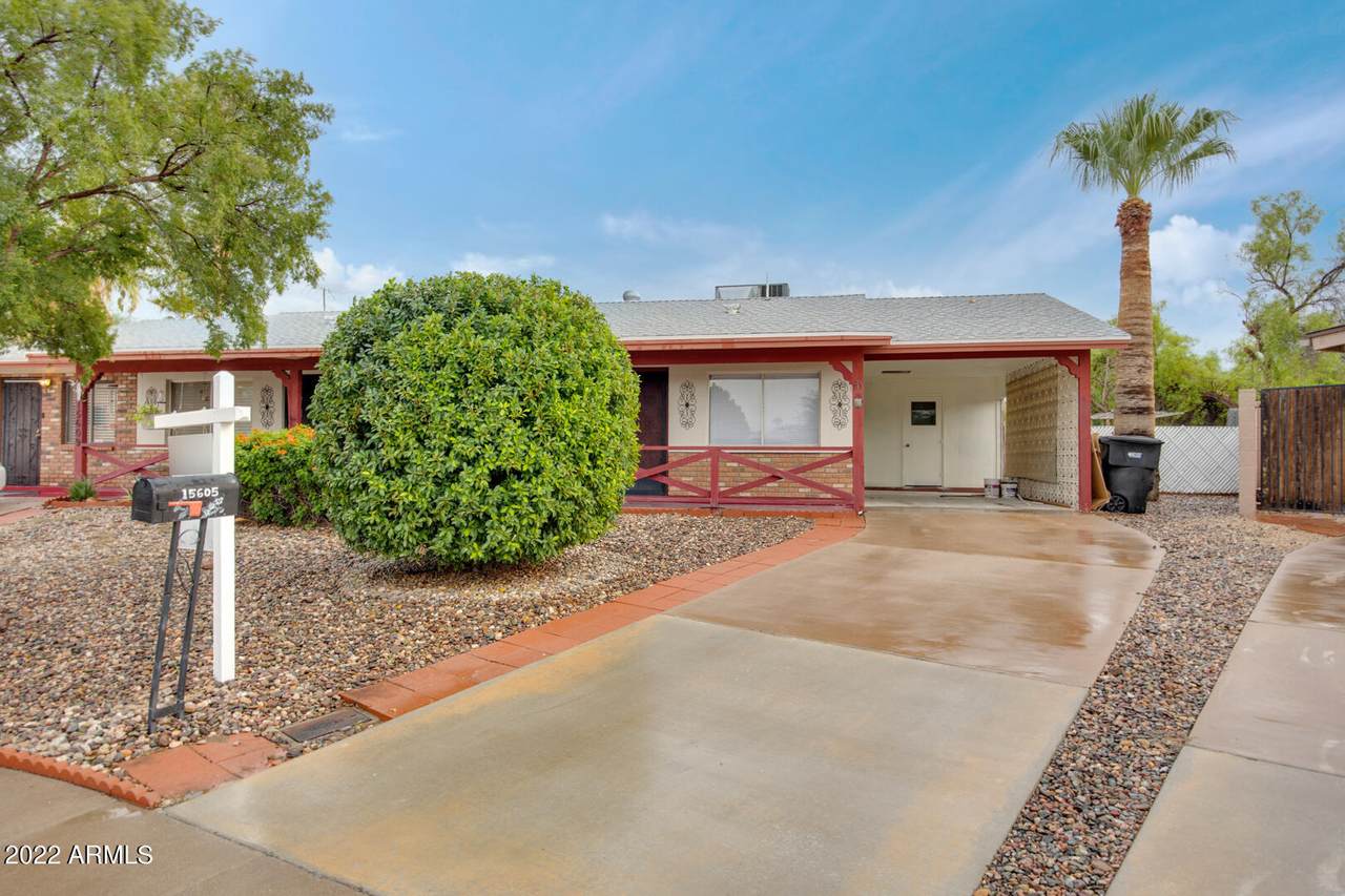 15605 21ST Street - Photo 1