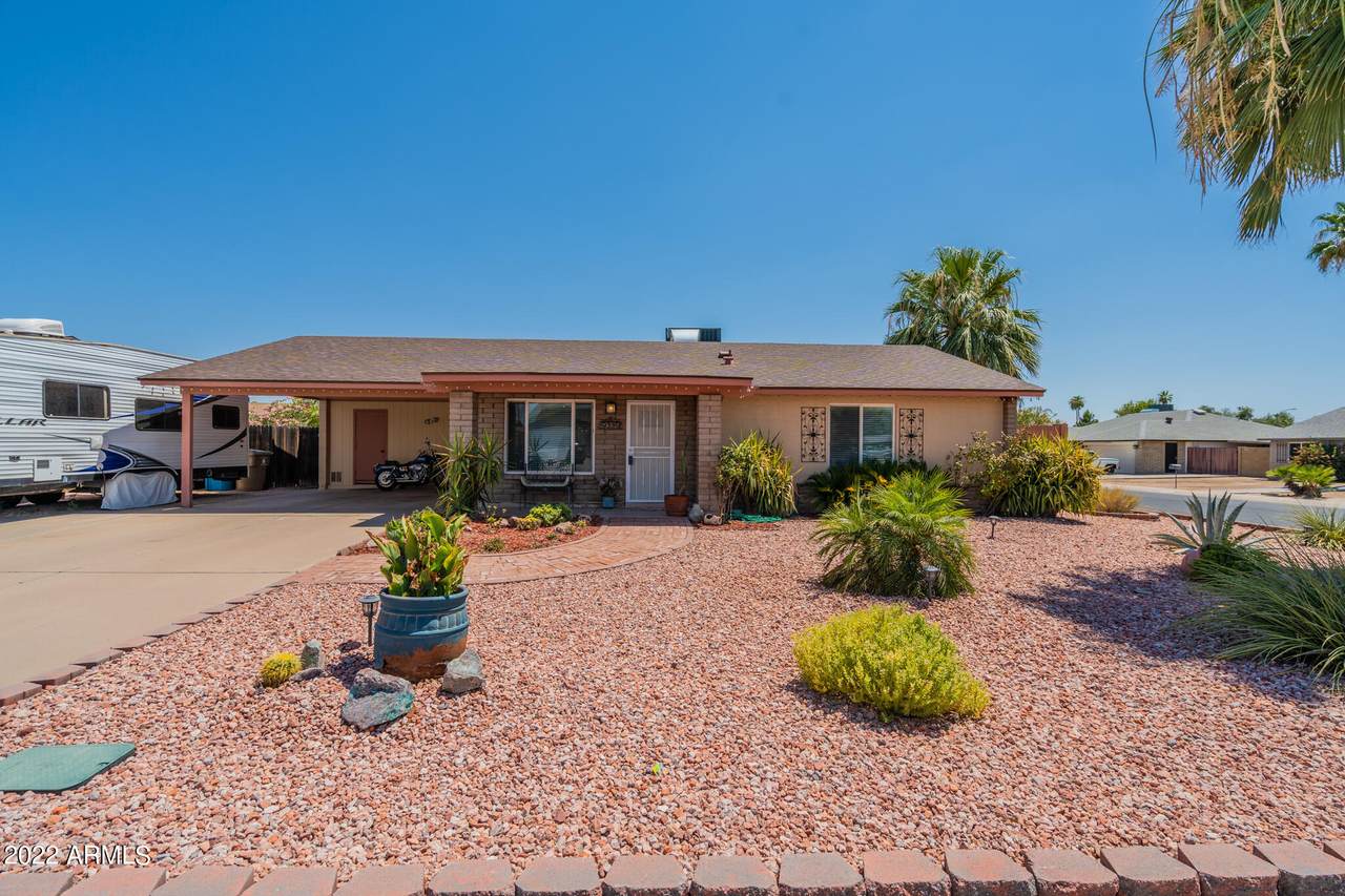 5025 Rosewood Drive - Photo 1