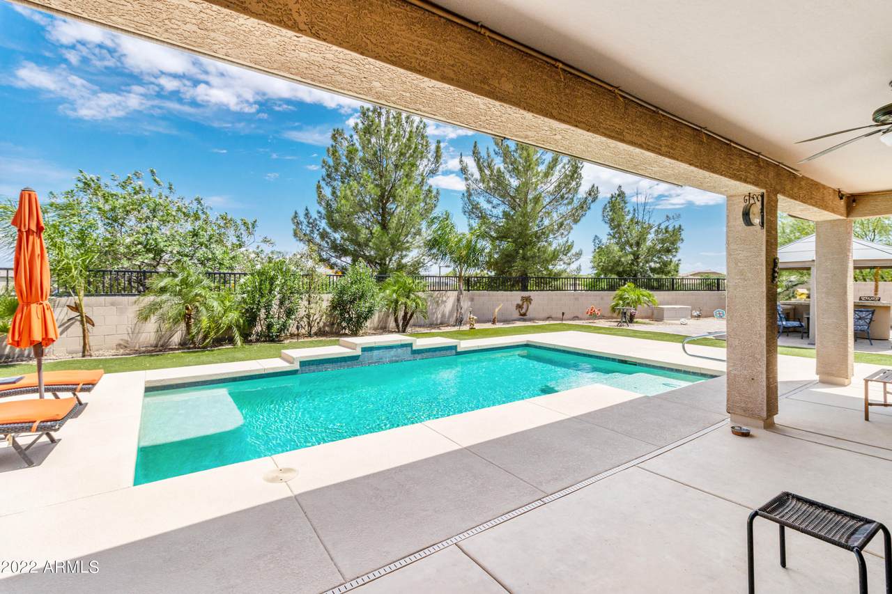 197 Tahiti Drive - Photo 1