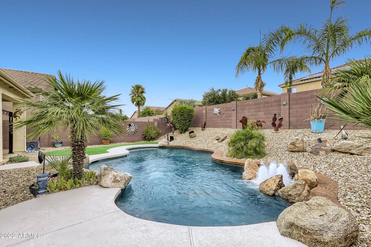 2240 Spur Drive - Photo 1