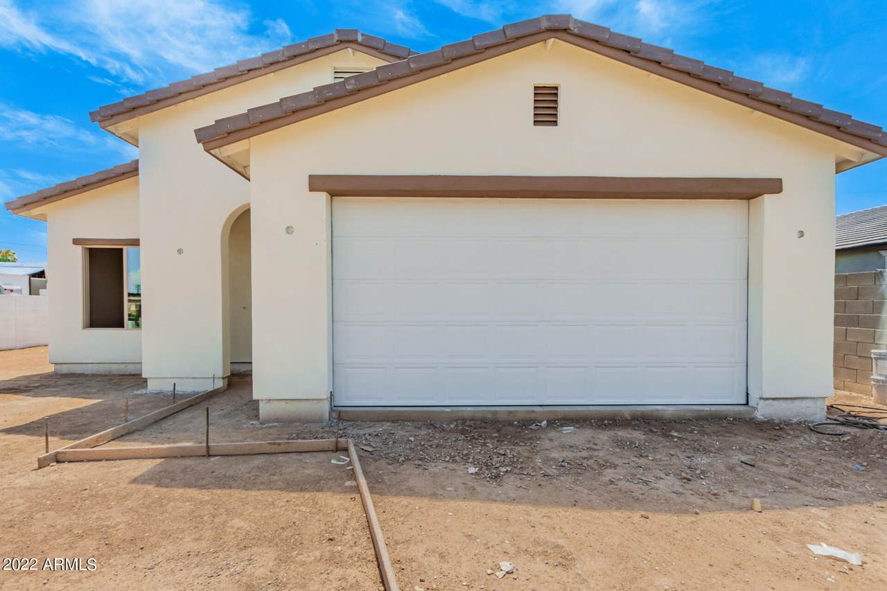 2245 Saint Catherine Avenue - Photo 1