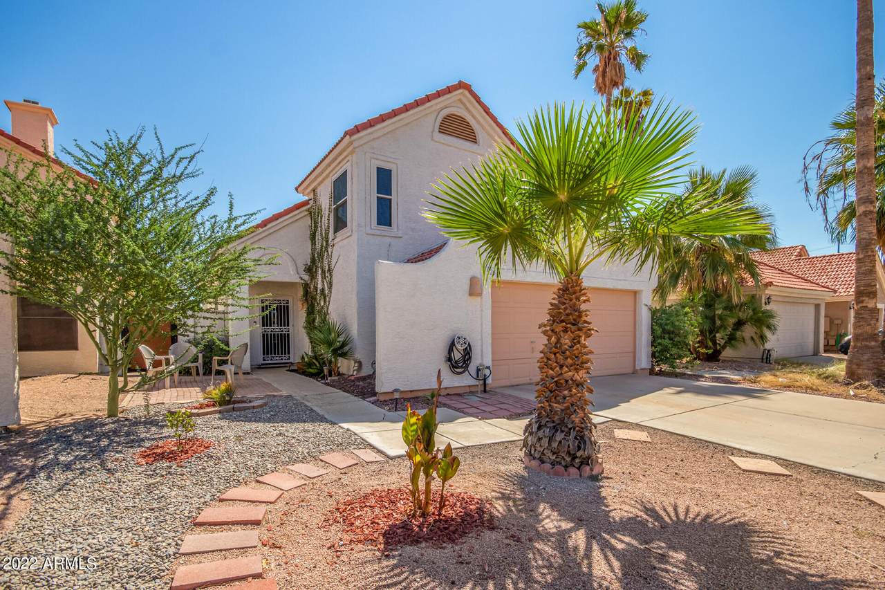 525 Red Rock Street - Photo 1