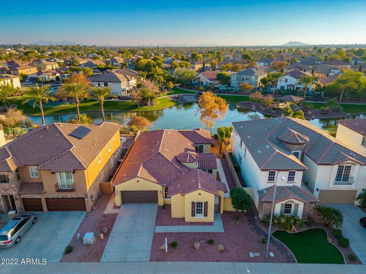 881 Canyon Way - Photo 1