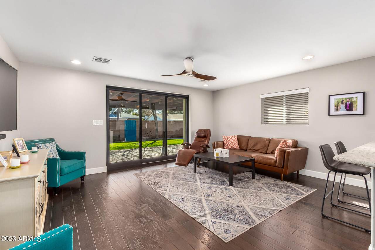 2537 Coolidge Street - Photo 1