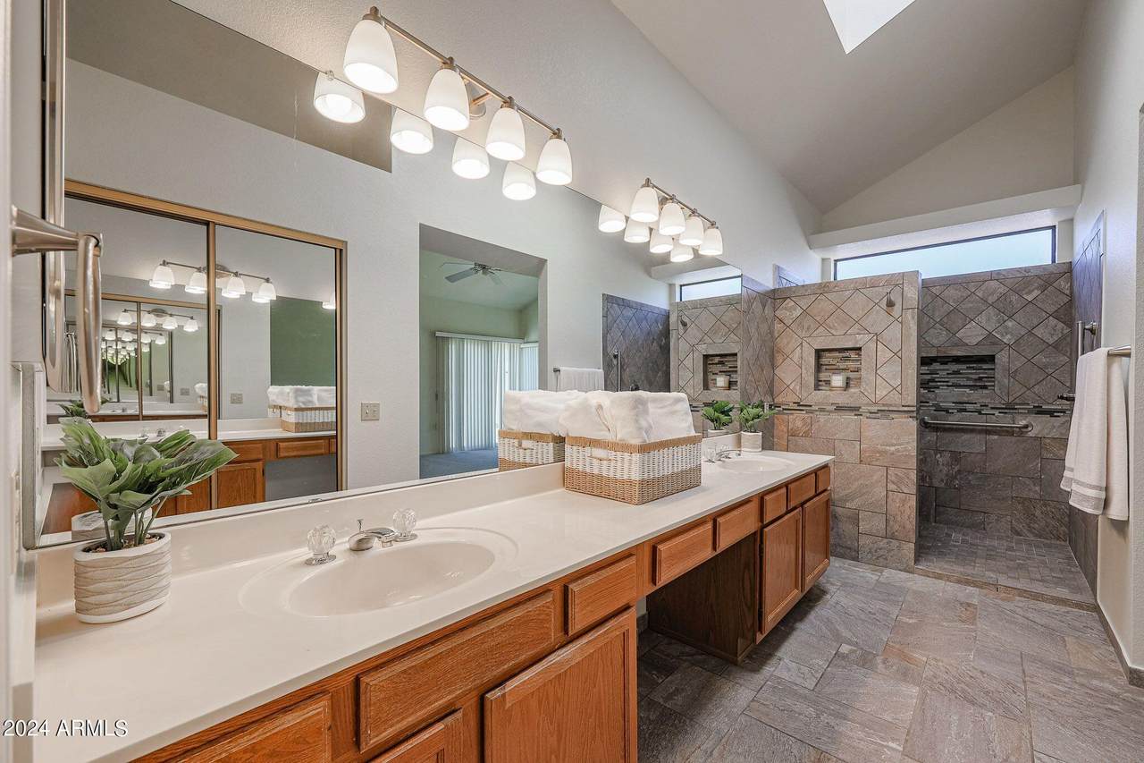 8666 Mauna Loa Lane - Photo 1