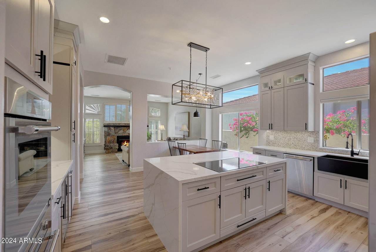 12758 114TH Street - Photo 1