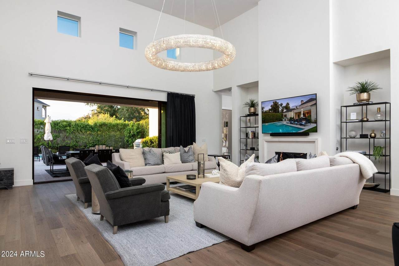 10 Frier Drive - Photo 1