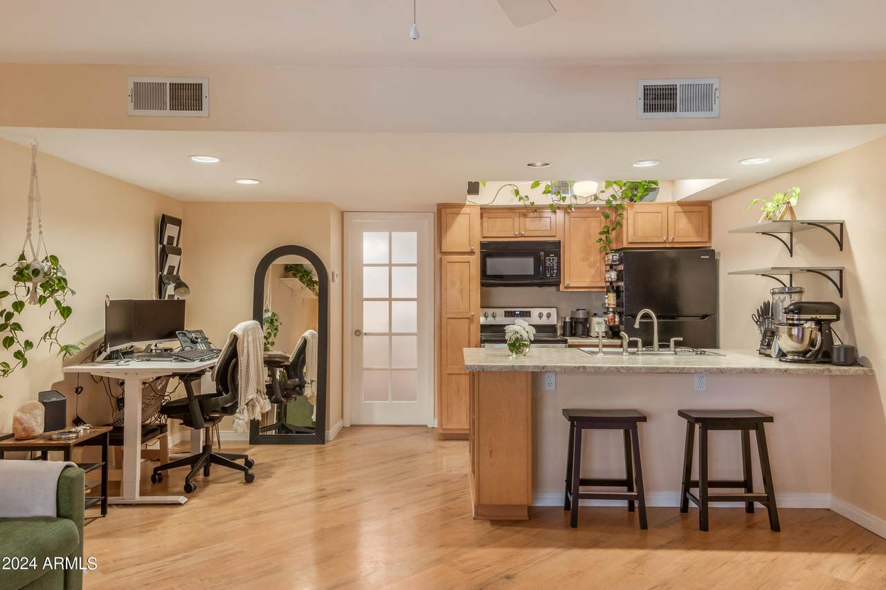 8841 8TH Street - Photo 1