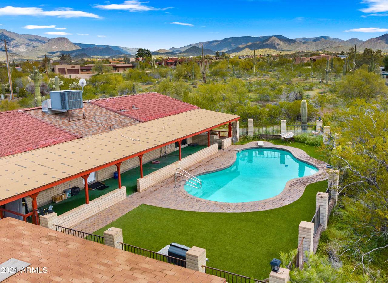 5801 Saguaro Road - Photo 1