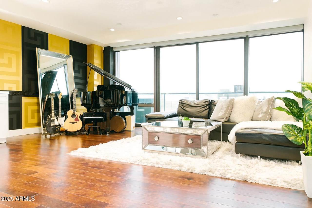 4422 75TH Street - Photo 1