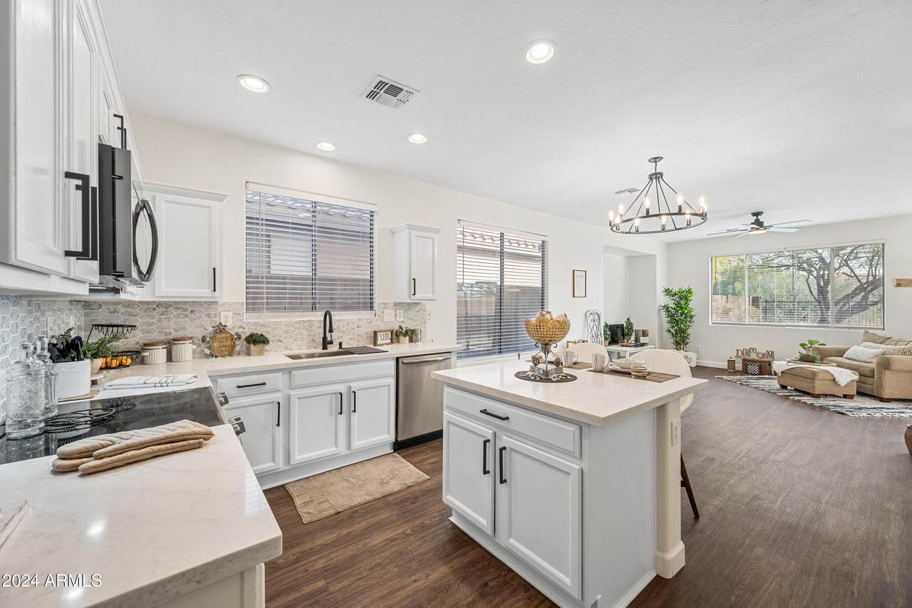 2423 Lewis And Clark Trail - Photo 1