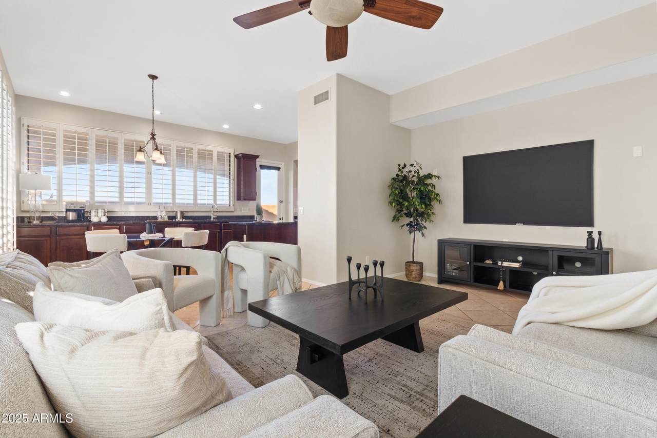 2742 Augustine - Photo 1