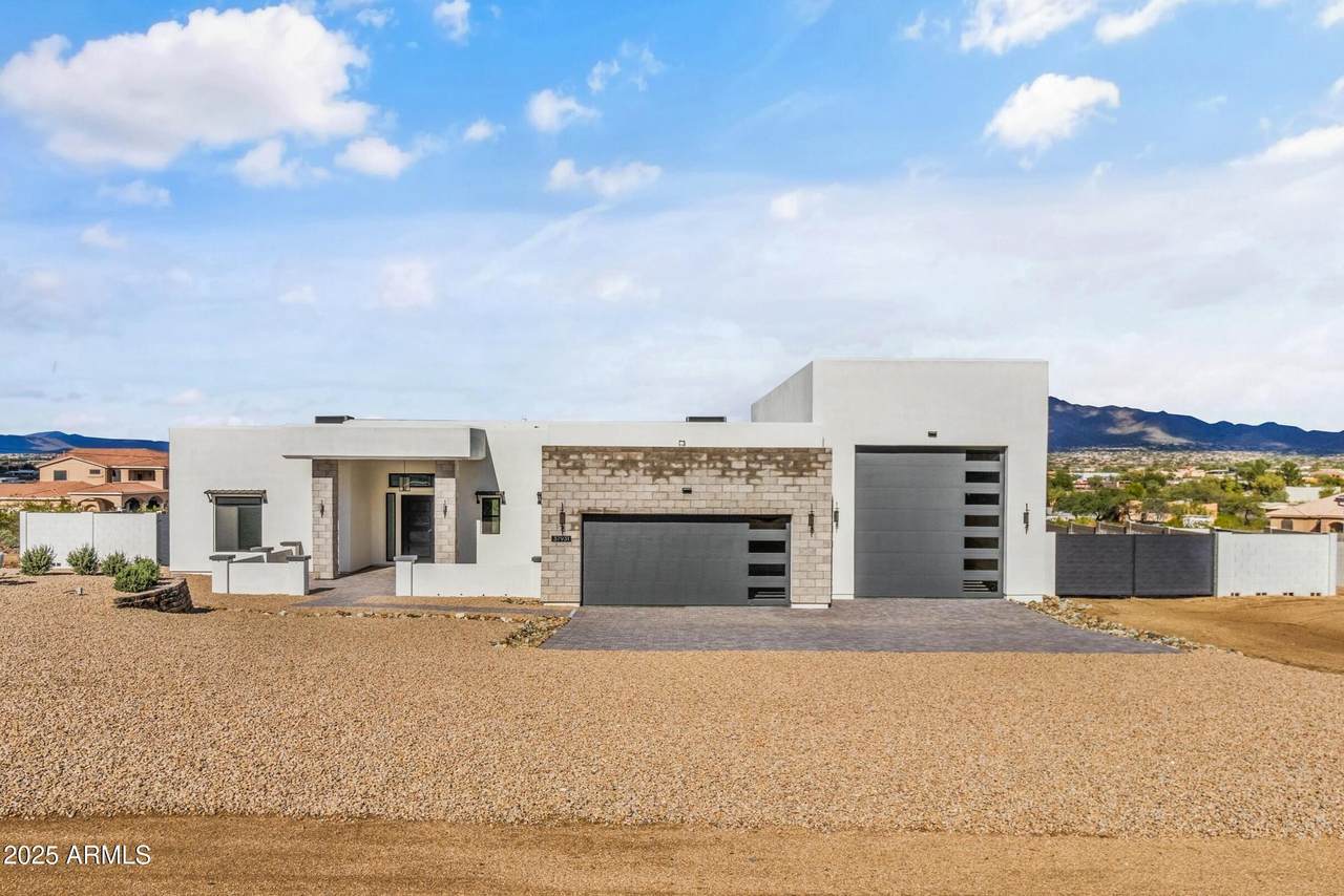 37931 31st Avenue - Photo 1