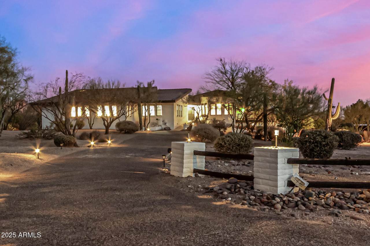 6831 Stagecoach Pass - Photo 1