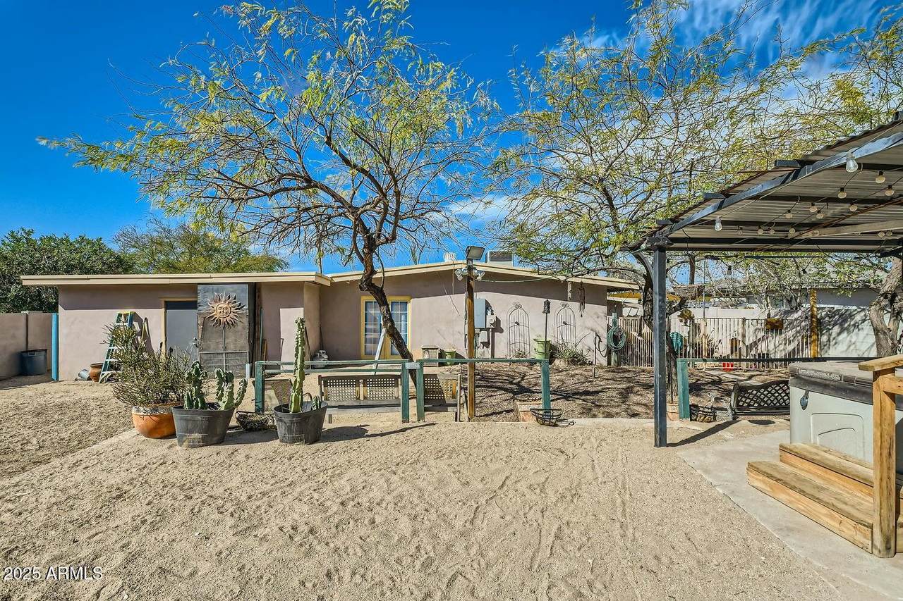 9031 14th Street - Photo 1