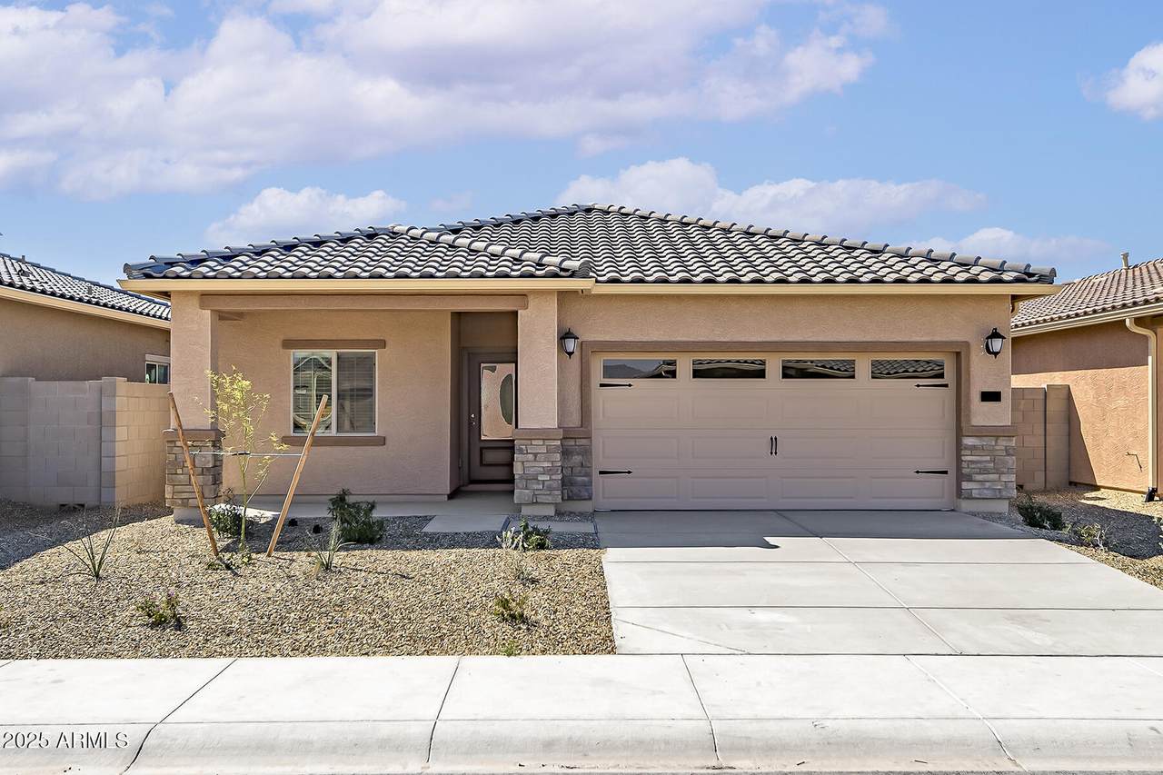 24577 St Anne Avenue - Photo 1