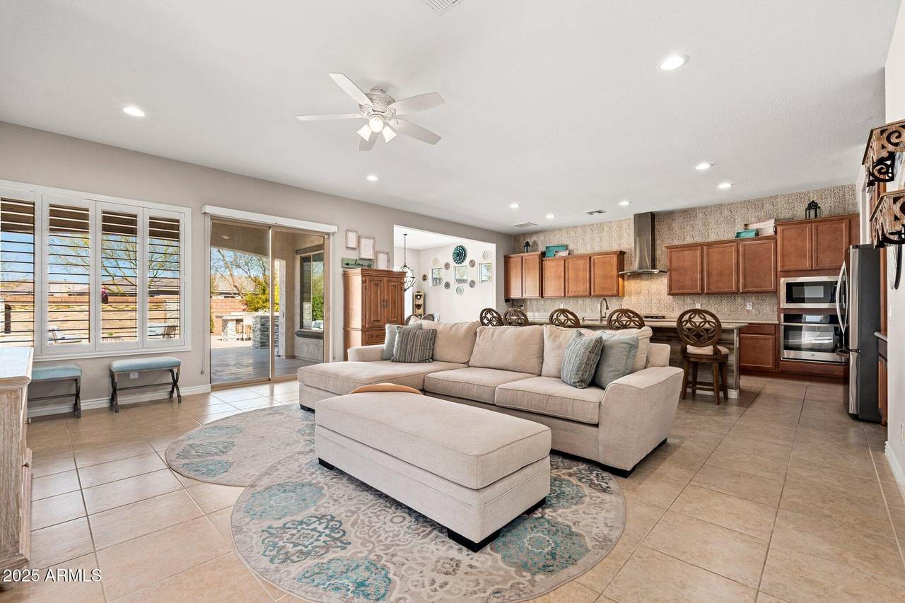 22426 29TH Place - Photo 1