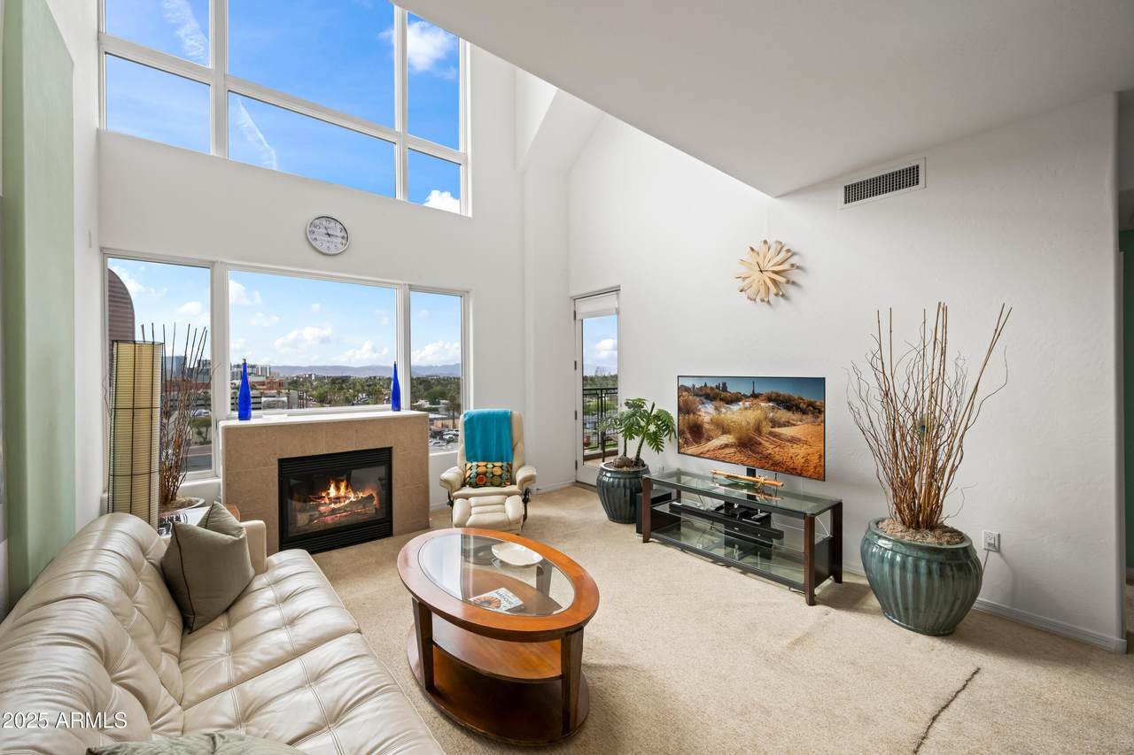 16 Encanto Boulevard - Photo 1