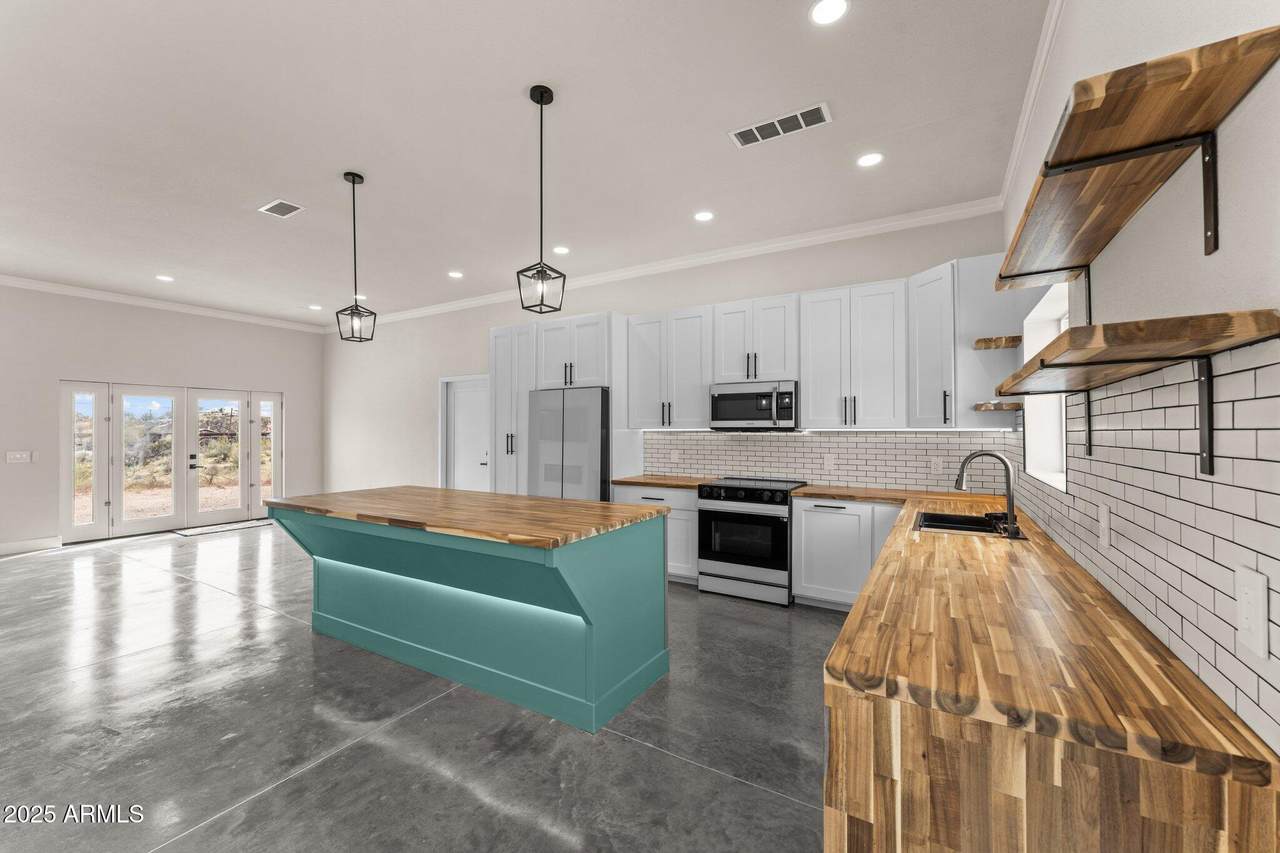 45816 288TH Avenue - Photo 1