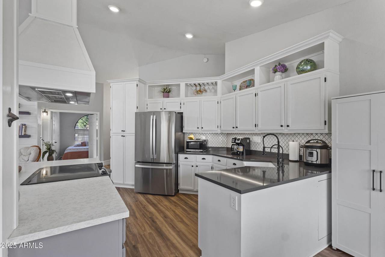 10733 Clover Way - Photo 1