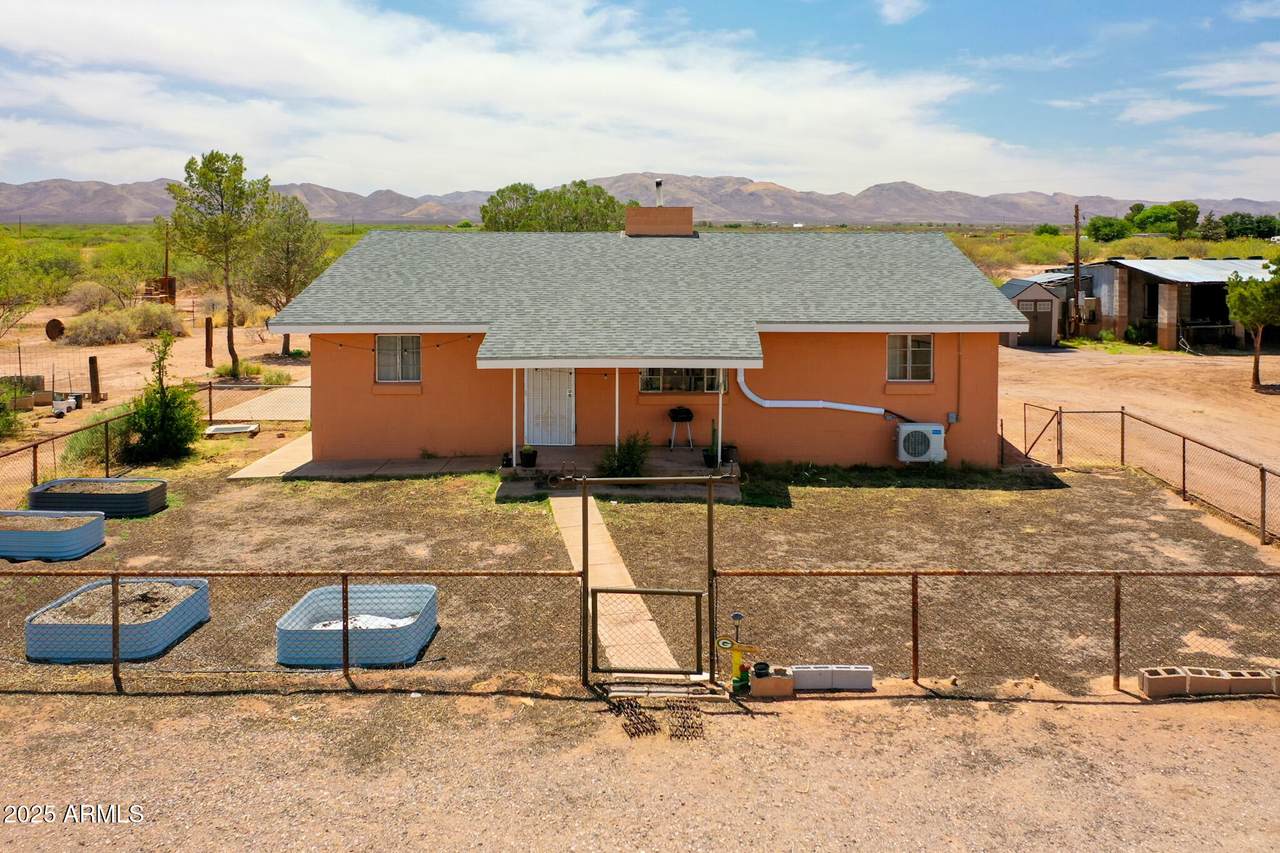 4679 Prince Road - Photo 1