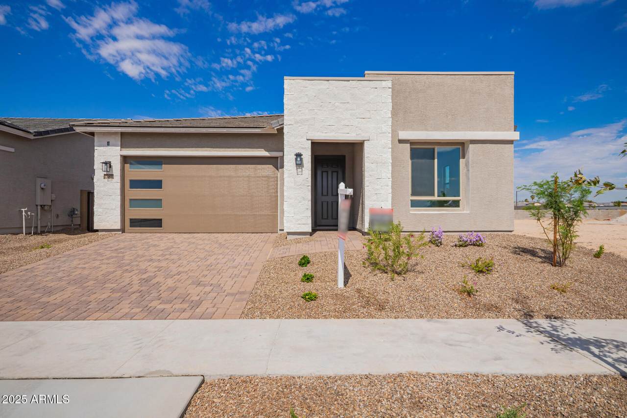 15812 Miami Street - Photo 1