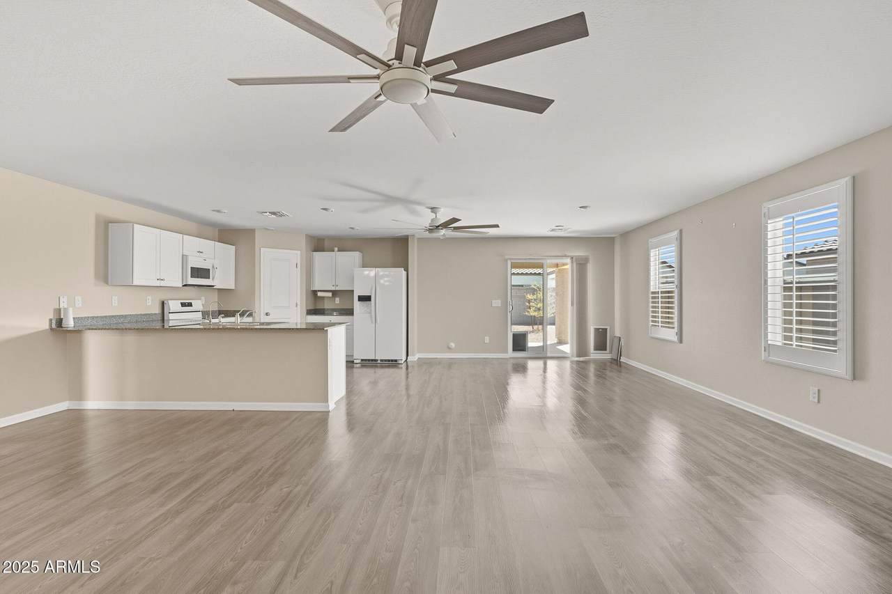 1621 Laguna Drive - Photo 1