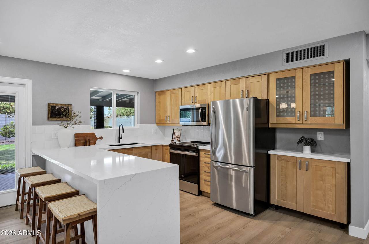 11020 39TH Street - Photo 1