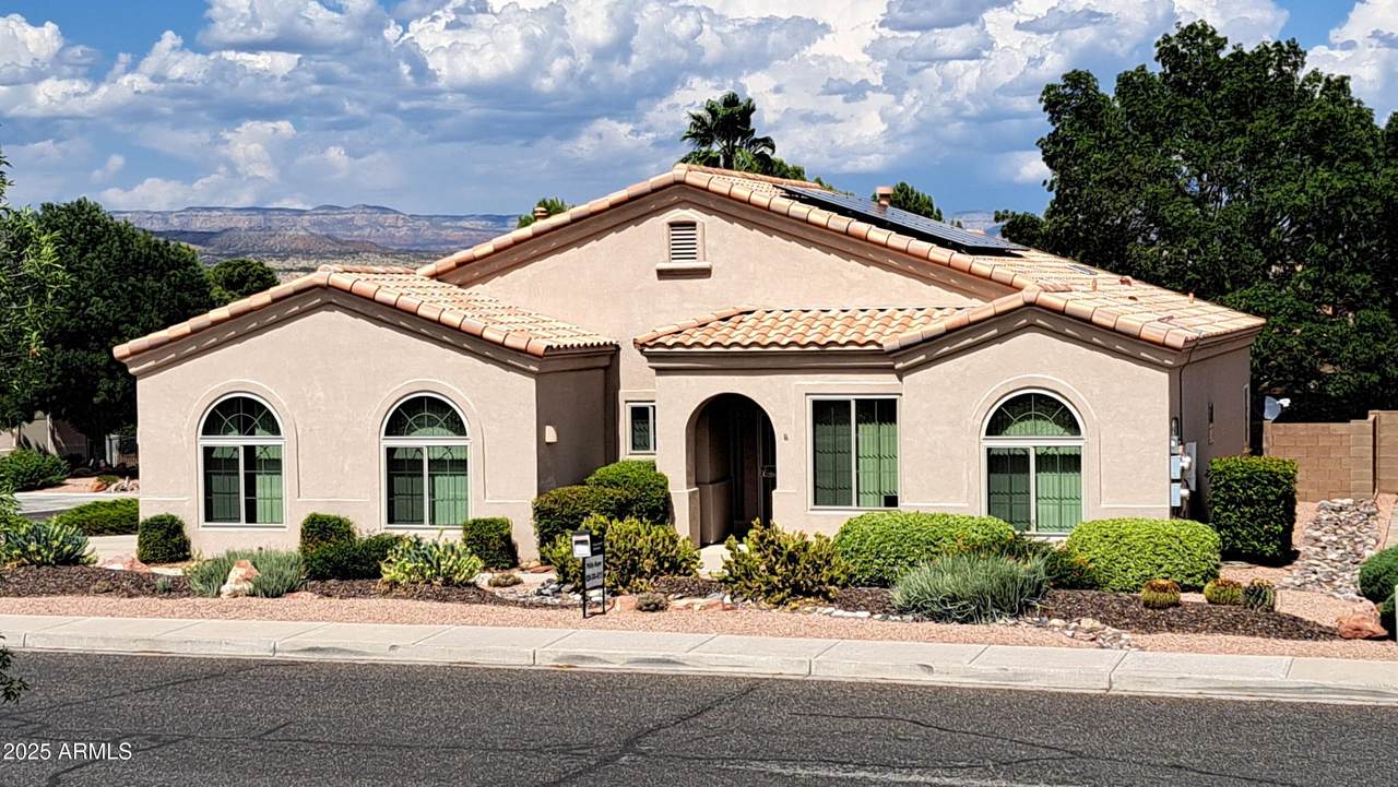 1615 Crestview Circle - Photo 1