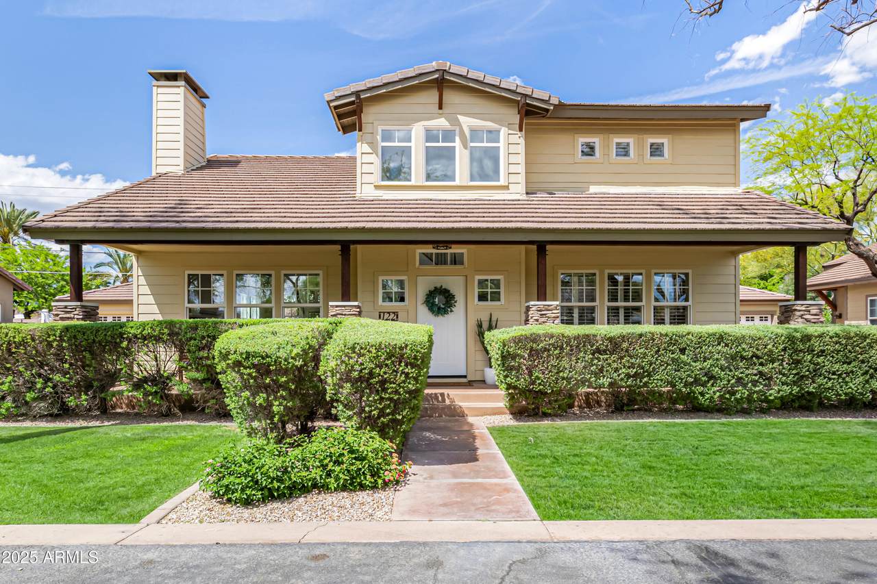 122 Cottage Lane - Photo 1